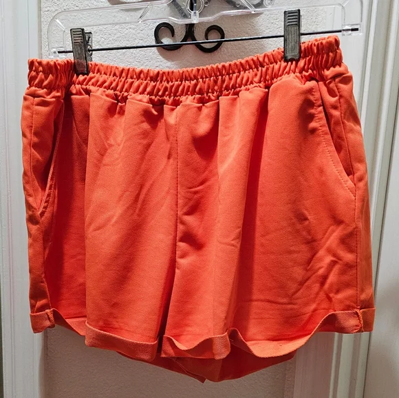 Bright Orange Graphic Cropped Tee and Shorts LoungeSet Size XXL NWOT - Picture 10 of 16
